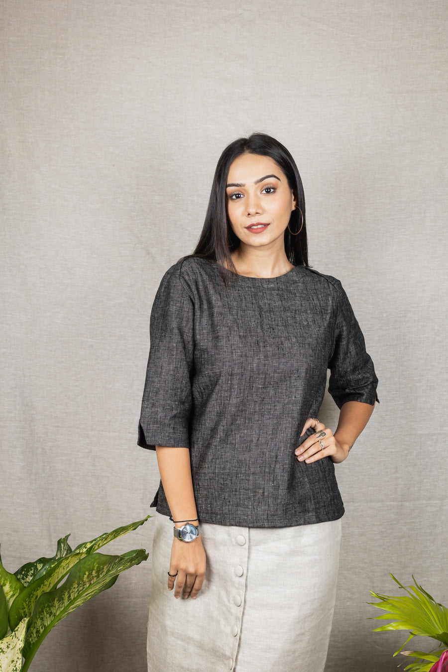AMMORRIS Black Linen Top